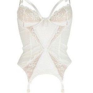 Dita Von Teese Madame  X bustier Ivory